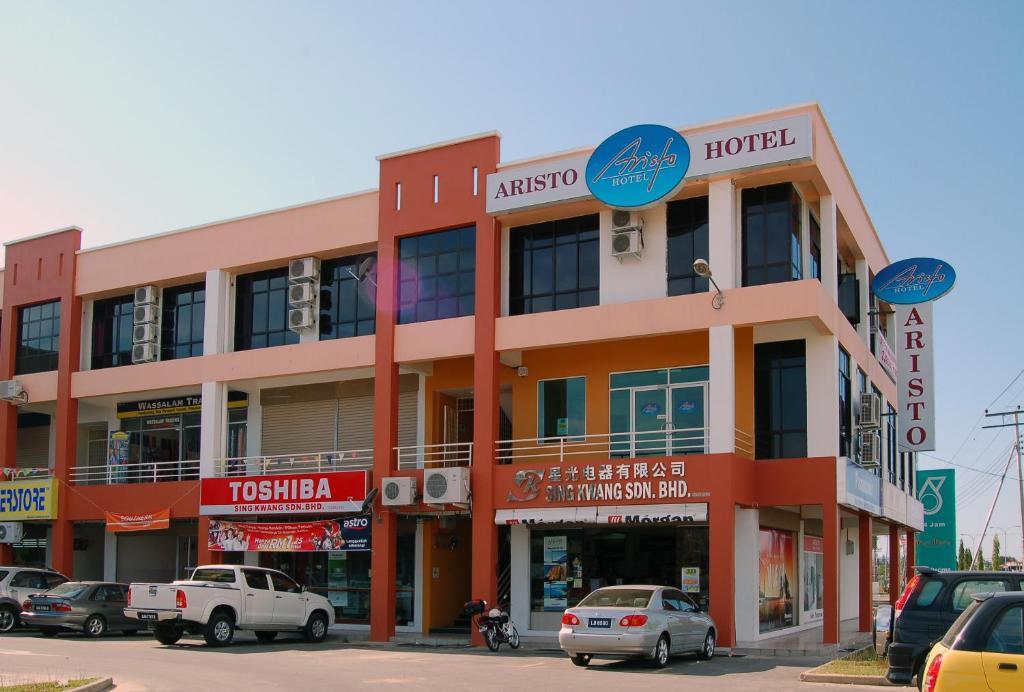 Aristo Hotel Putatan Kota Kinabalu Ngoại thất bức ảnh