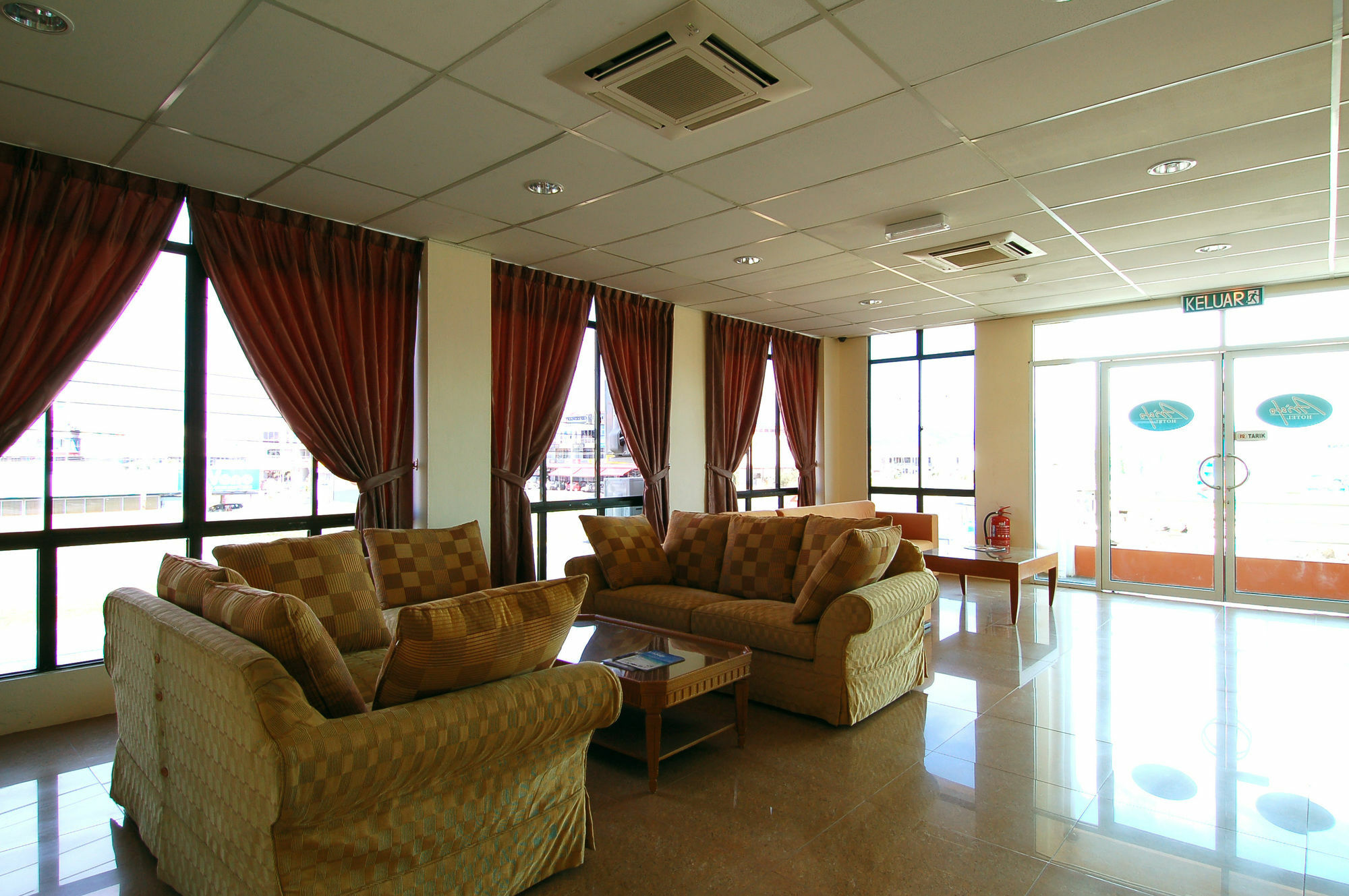 Aristo Hotel Putatan Kota Kinabalu Ngoại thất bức ảnh
