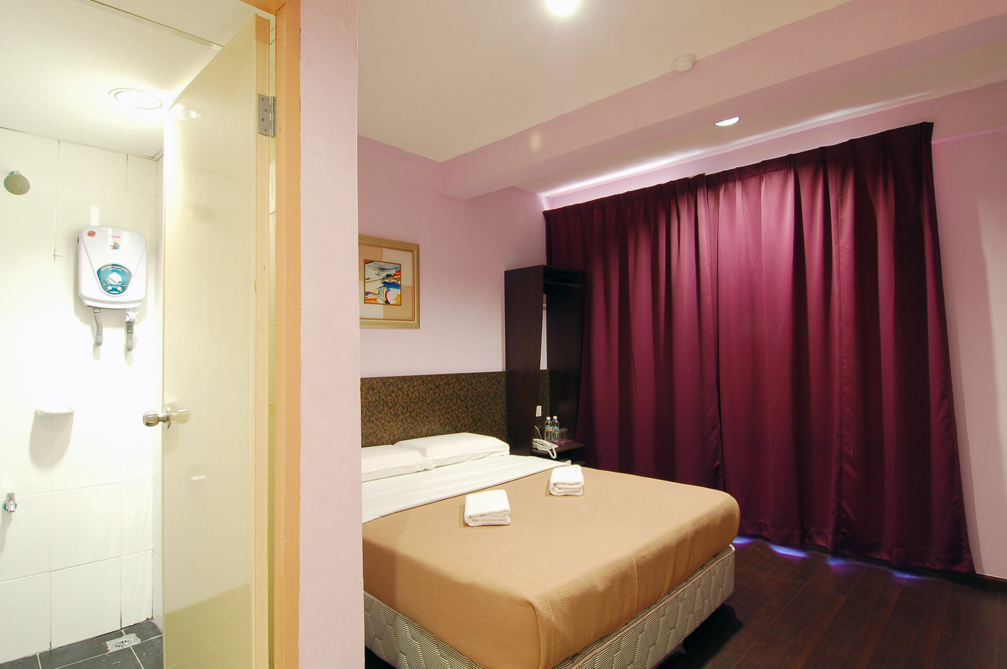 Aristo Hotel Putatan Kota Kinabalu Ngoại thất bức ảnh